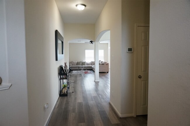Building Photo - 2614 Whitetip Ct