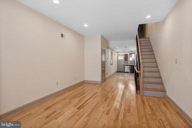 Building Photo - 2628 Ellsworth St