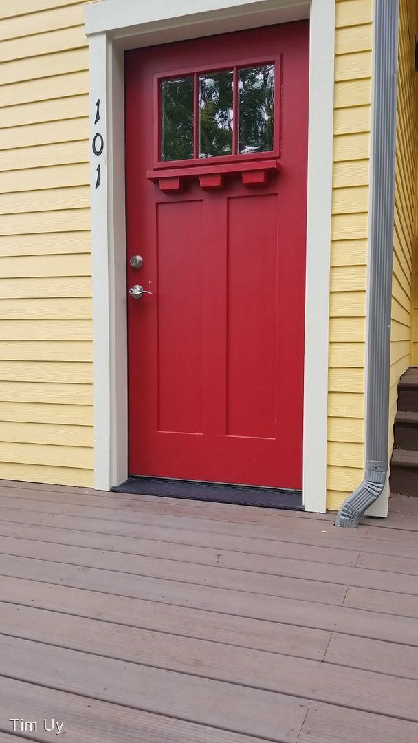 Foto del edificio - 821 Blueberry Ln