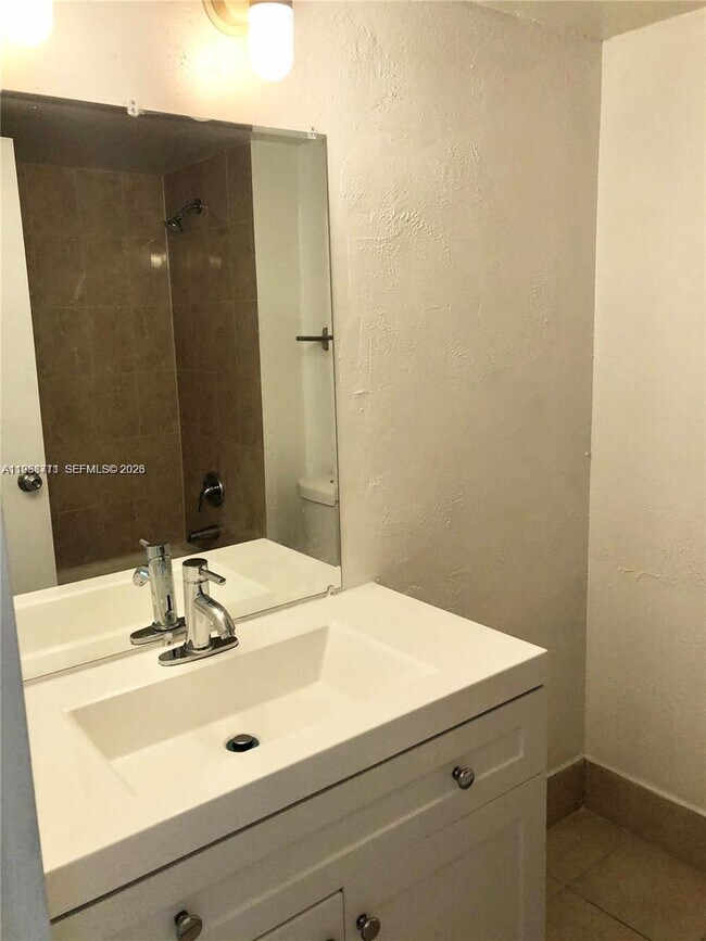 Foto del edificio - 4150 NW 79th Ave