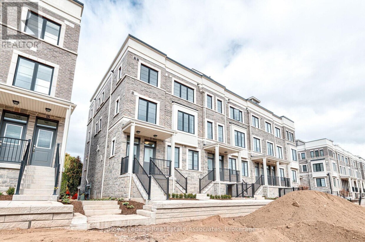 Photo principale - 383-383 Dundas St E