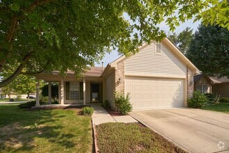 Building Photo - 704 Kingston Cir