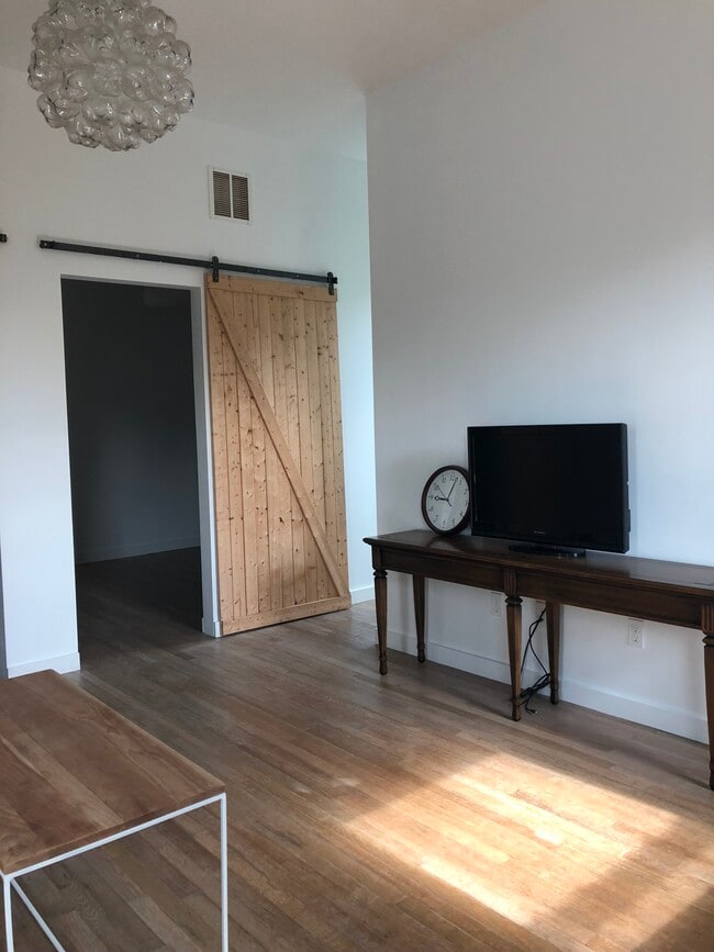 Building Photo - 7301 3rd Ave N