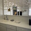 Hermosa cocina - Remodelado - Fresh. En color blanco! - 301 W Helen St