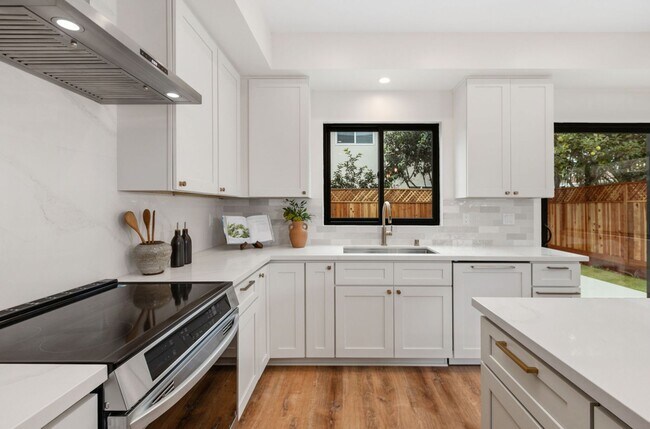 Building Photo - Long Term, Unfurnished Rental in Imperial Beach