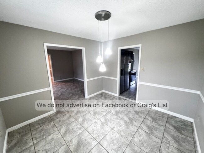 Foto del edificio - Arran Lakes West- Lakeway Drive