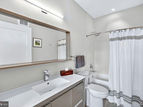 Foto del edificio - 900 11th St SE