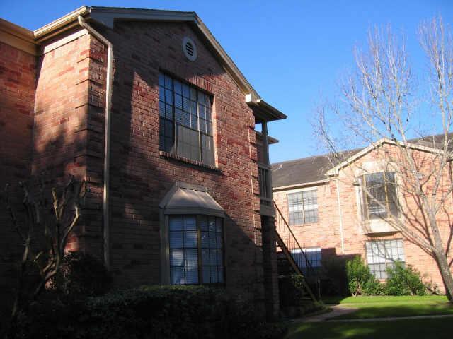 Foto del edificio - 2255 Braeswood Park Dr
