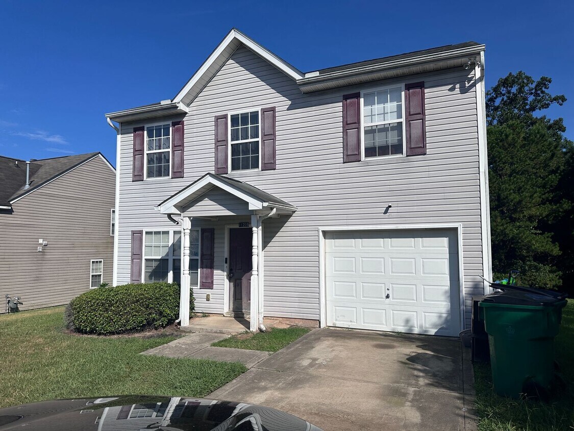 Foto principal - Beautiful 2 Story Home Near Downtown Mt Ho...
