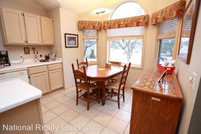 Foto del edificio - 7003 Oak Pointe Curv