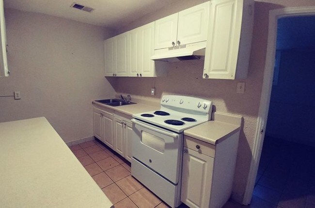 Foto del edificio - 2 Bedroom Duplex - Spartanburg