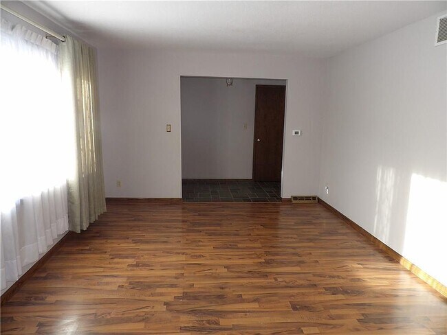 Foto del edificio - 2927 Loveland Ave