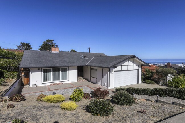 Building Photo - 3 Bed / 2 Bath Millbrae home in the highly...