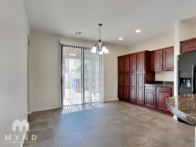 Building Photo - 2419 W Dusty Wren Dr