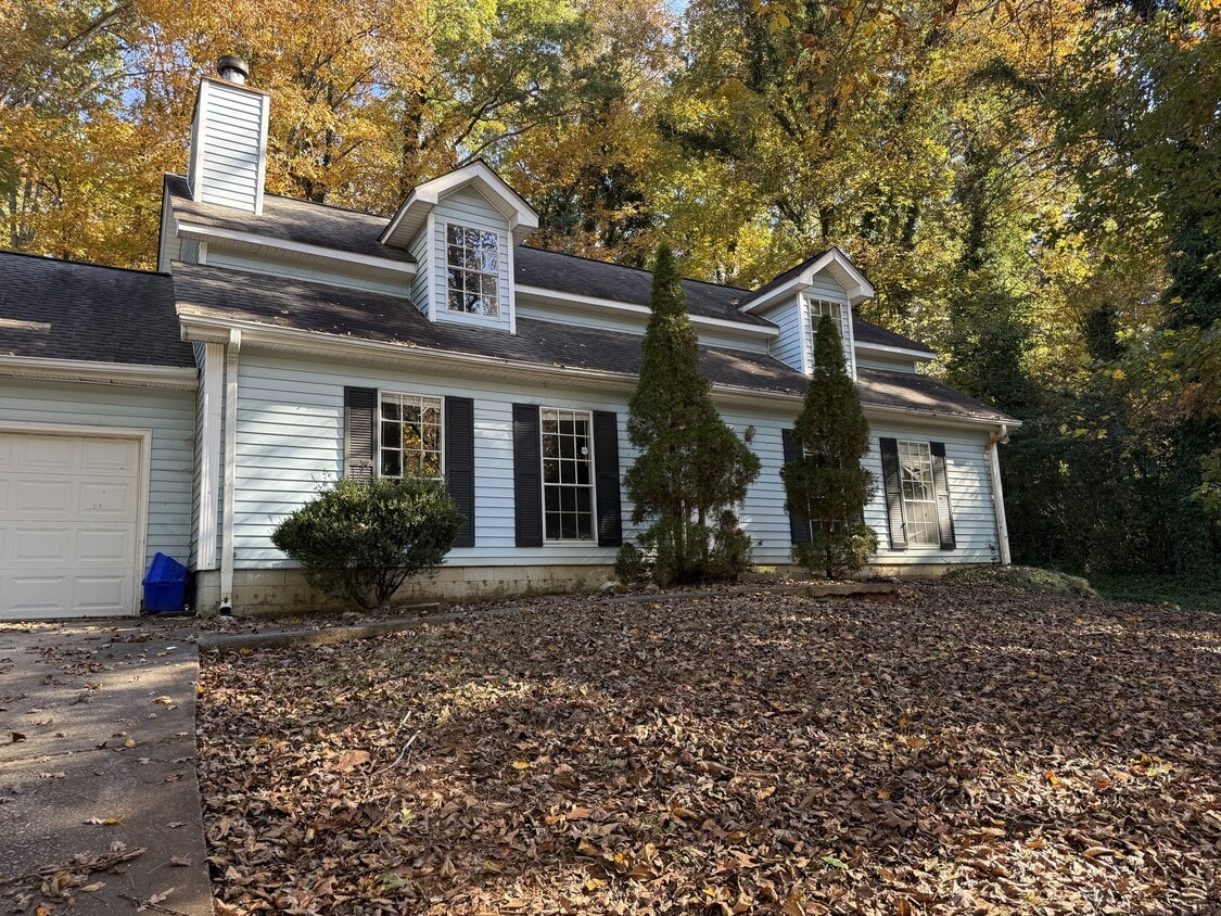 Foto principal - 888 Timbercrest Ct