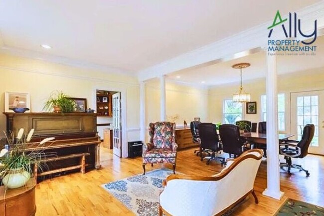 Foto del edificio - 3539 Red Hill School Rd