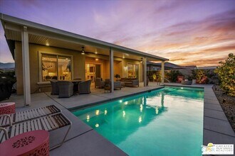 Building Photo - 70 Zinfandel