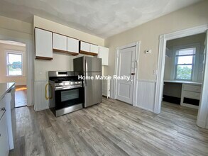 Building Photo - 14 Belknap St