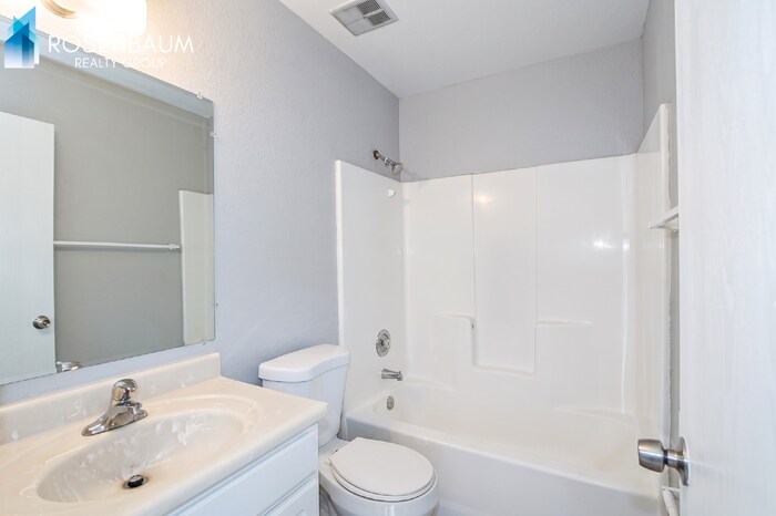 Building Photo - 4837 E Caballero Cir