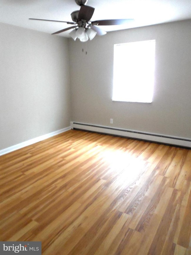Foto del edificio - 505 E Highland Ave