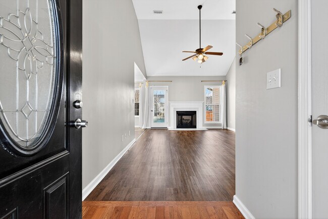 Foto del edificio - 3693 S Jot Dr