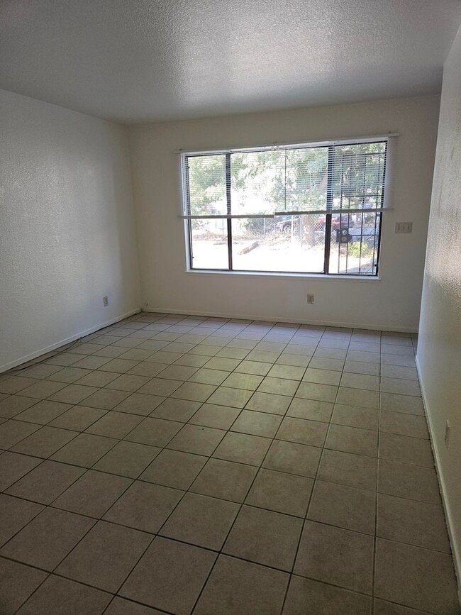 Foto del edificio - 1509 Lynne Renee Ct