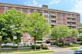 Building Photo - 3 Horizon Rd