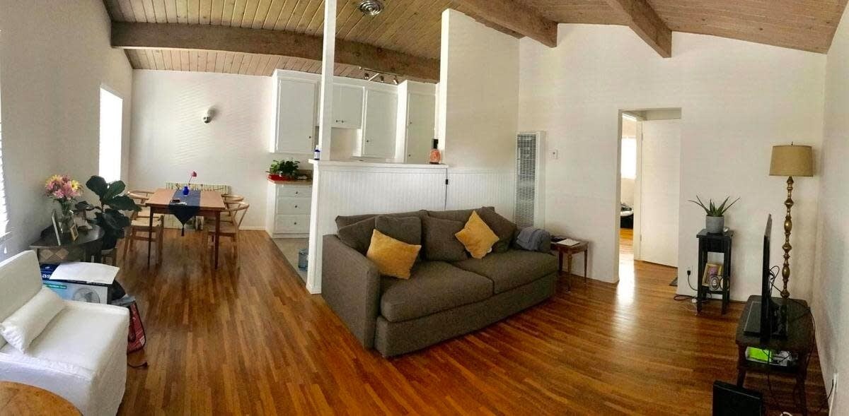 Interior Photo - 1416-1418 Bath St