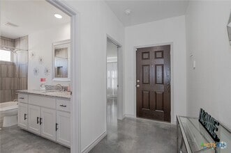 Building Photo - 765 Freedom Cir