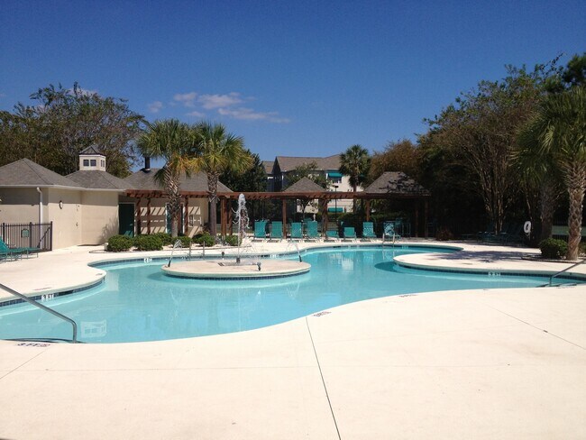 Foto del edificio - Beautiful Condo in Gated Community! Resort Style Amenities, Walk to beach, Awesome Myrtle Beach L...