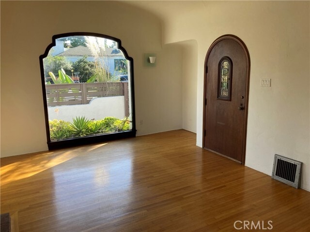 Building Photo - 4745 E 3rd St