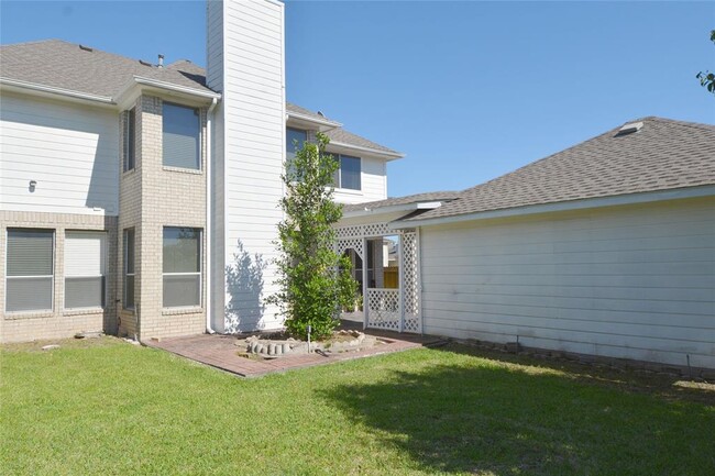 Building Photo - 6338 Eldridge View Dr