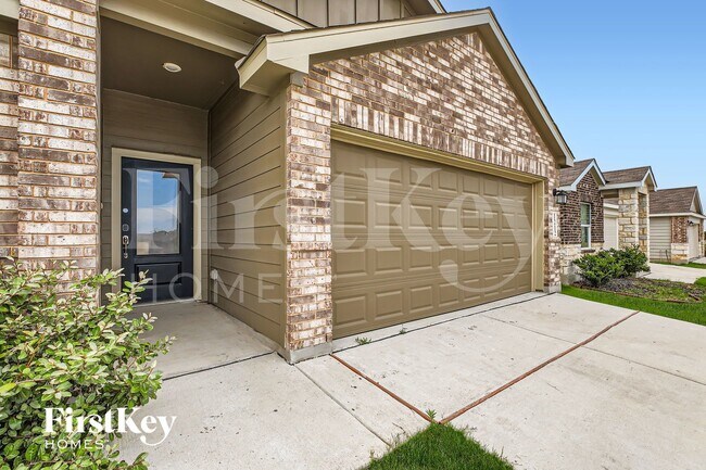 Foto del edificio - 1212 Treehouse Ln