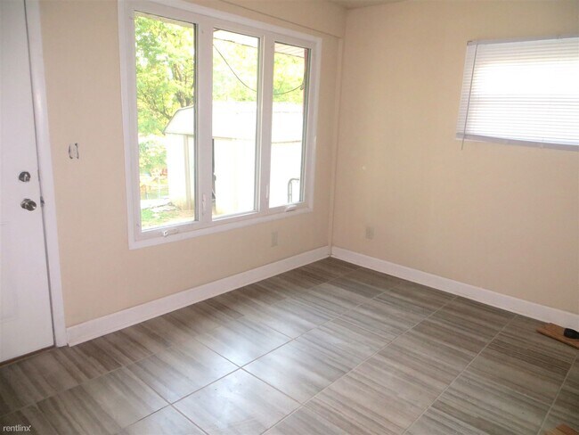 Foto del edificio - 4 br, 3 bath House - 7305 SW 12th St  3 bath