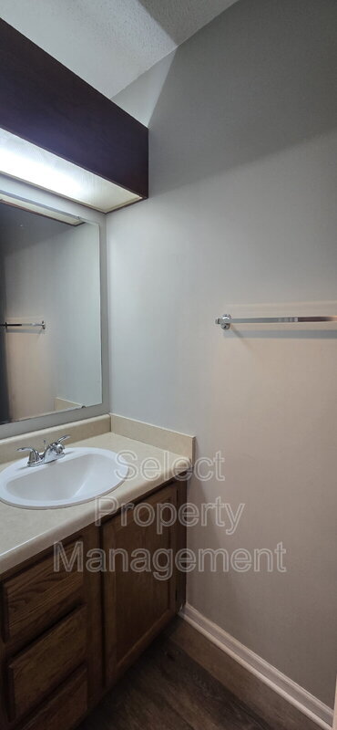 Building Photo - 5448 Evard Rd