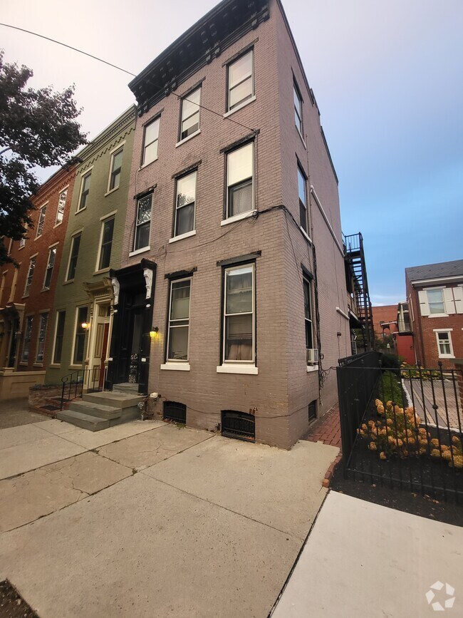 Midtown Harrisburg Student Apartments for Rent Harrisburg, PA 9