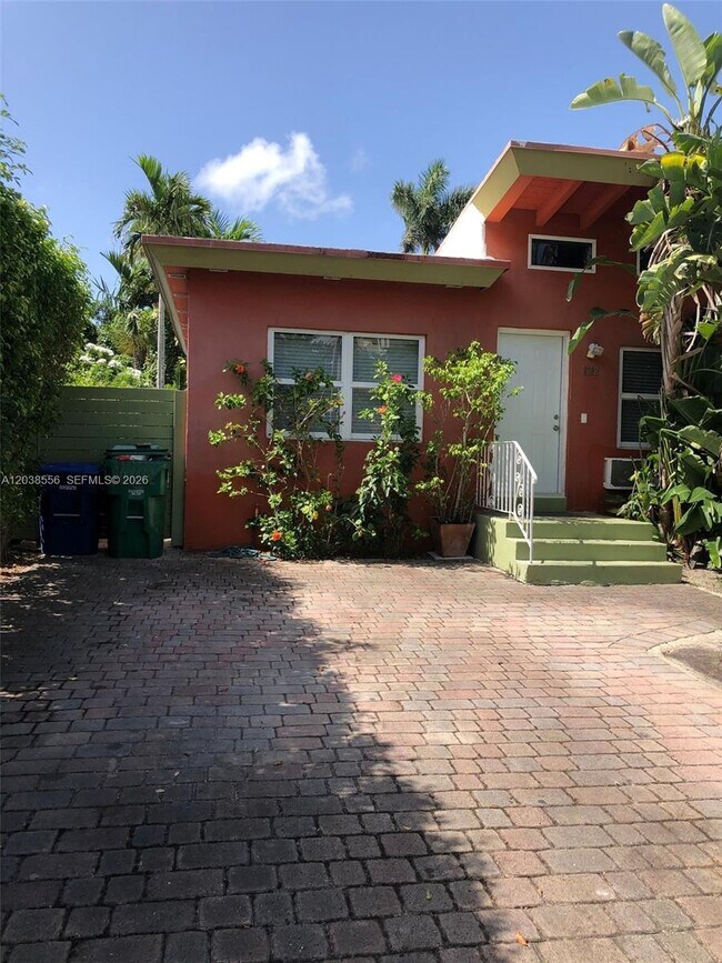 Foto del edificio - 1610 NE 110th Terrace