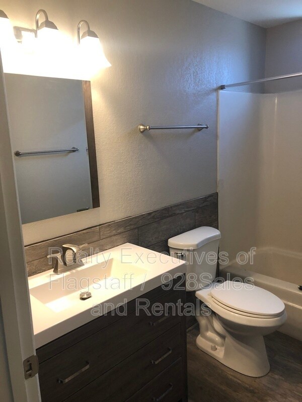 Foto del edificio - 1507 N San Francisco St
