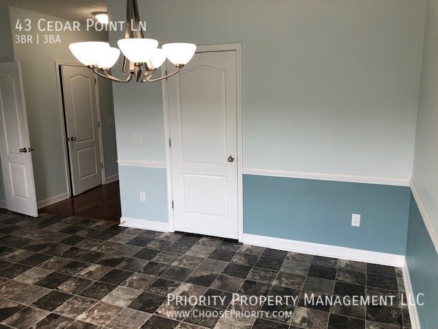 Foto del edificio - 43 Cedar Point Ln