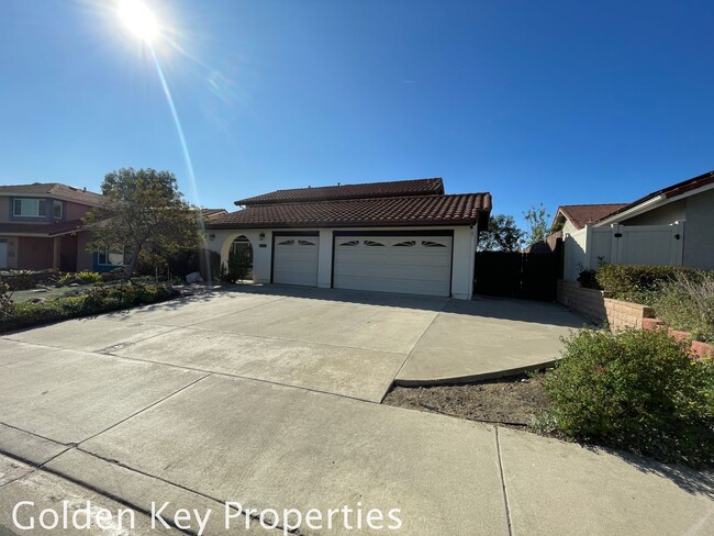 Foto del edificio - Beautiful two-story home in Carlsbad!