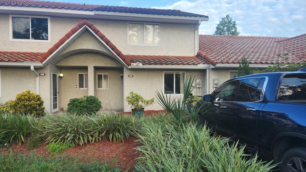 Foto principal - 3530 Forest Branch Dr