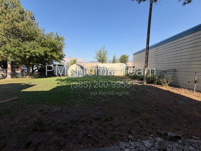 Building Photo - 2942 N 2000 W
