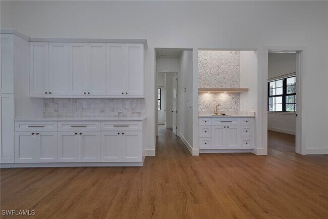 Foto del edificio - 1373 Shady Ln