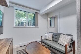 Building Photo - 1168 Pendrell St