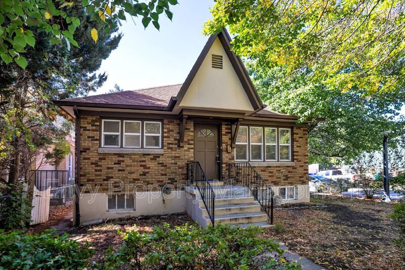 Primary Photo - 2653 Quincy Ave