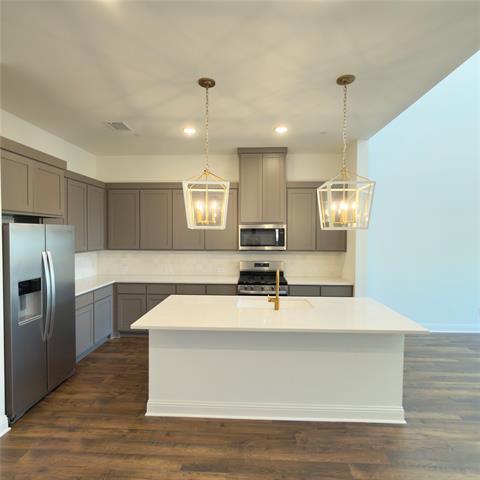 Foto del edificio - 2541 Brunswick Wy