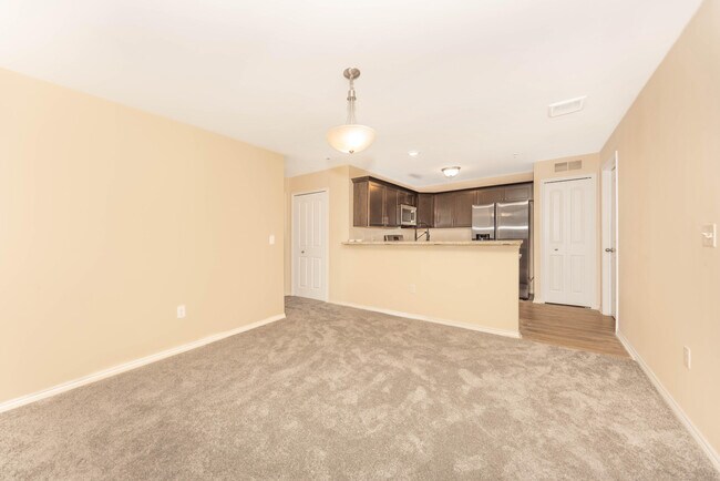 Foto del edificio - 45790 Aragon Ln