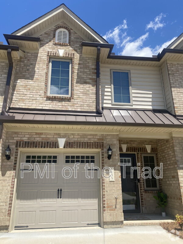 Building Photo - 3835 Thistleberry Rd