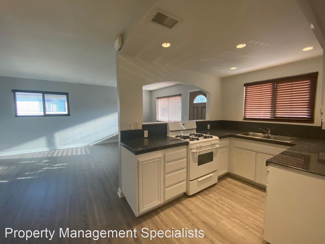 Primary Photo - 2 br, 1 bath House - 5985 Nelda Street #4