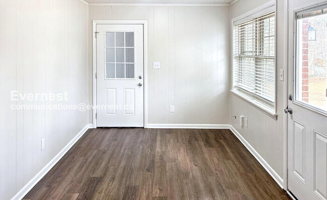 Foto del edificio - 6100 Pisgah Dr NW